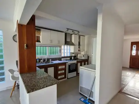 Casa en Venta en Manuel B Gonnet, USD 180.000