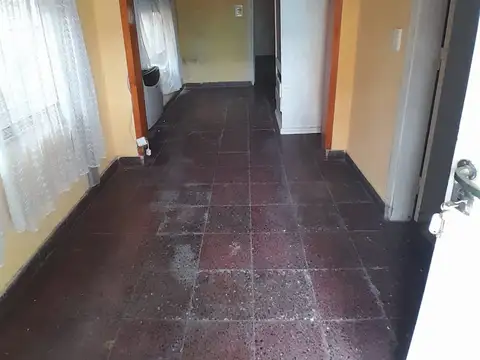 Casa en Alquiler con 1 cochera