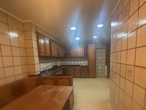 Departamento en Alquiler de 4 ambientes