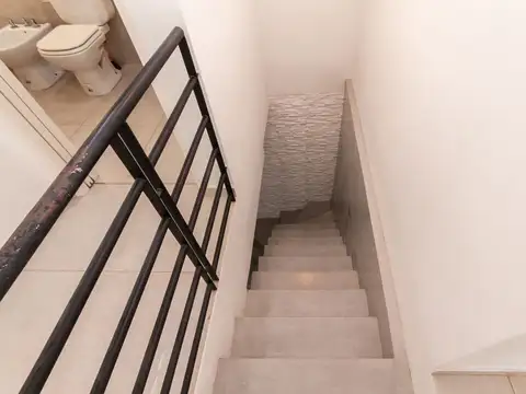 Depto Tipo Casa en Venta 6 años
