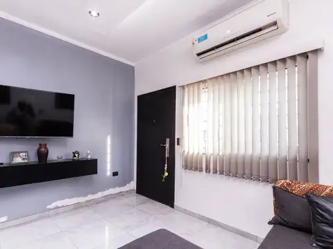 Depto Tipo Casa en Venta en Gerli, USD 120.000