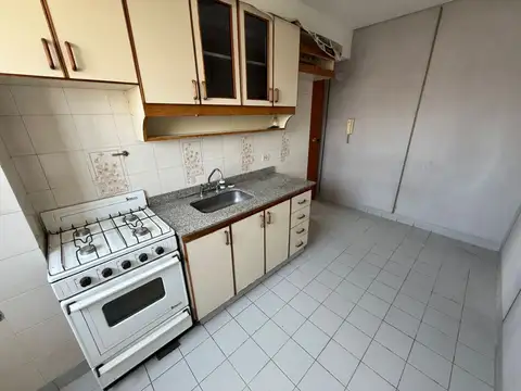 Departamento en Venta en Coghlan, USD 165.000