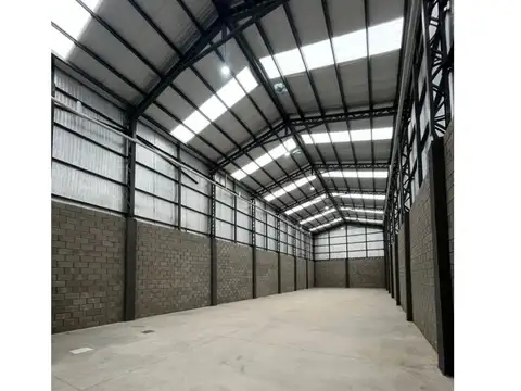 Galpon en Alquiler 40  mts Fondo