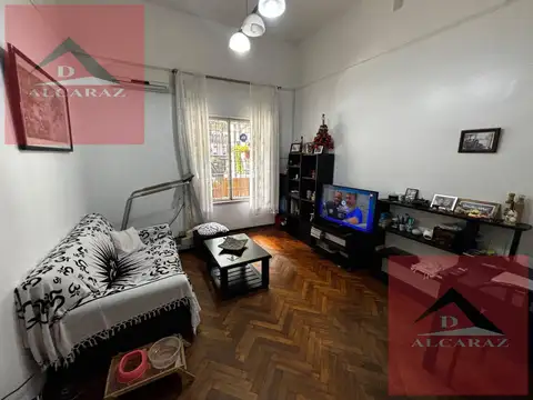 Depto Tipo Casa en Venta 60 años