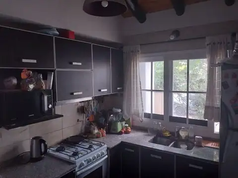 CASA EN ALQUILER DE 2 DORMITORIOS - LUJAN DE CUYO