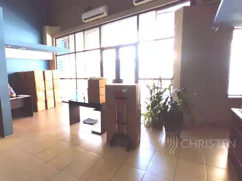 Local en Venta 60 años