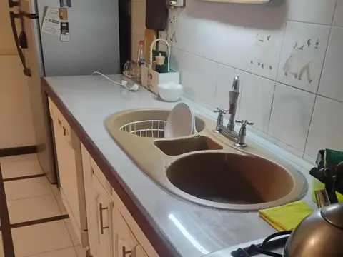 Casa en Alquiler con 2 cocheras