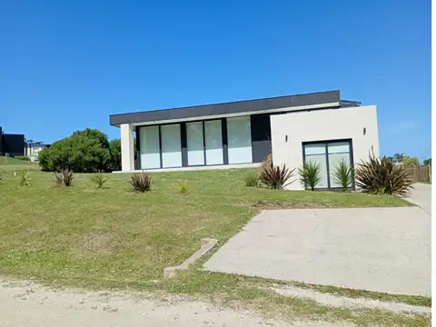 Casa en Venta en Barrancas De San Benito, USD 240.000