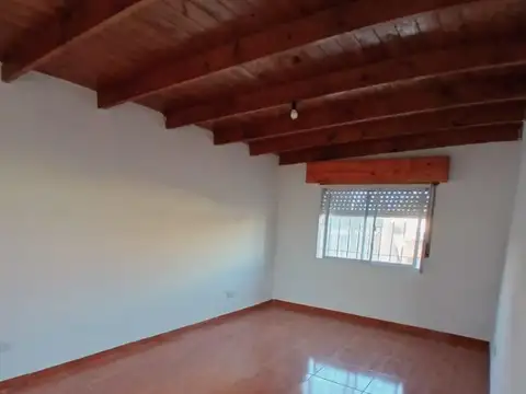 Depto Tipo Casa en Alquiler de 3 ambientes