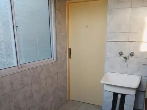 Depto Tipo Casa en Alquiler de 2 dormitorios
