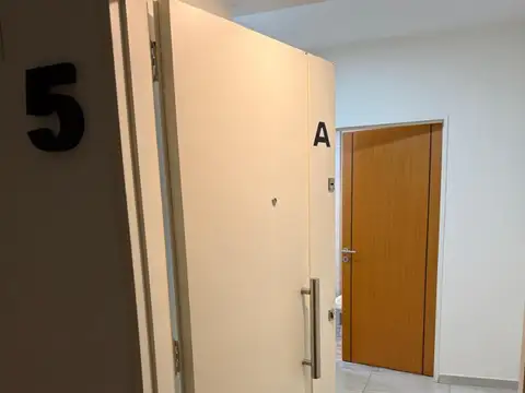 Desaguadero 2200, Piso 5