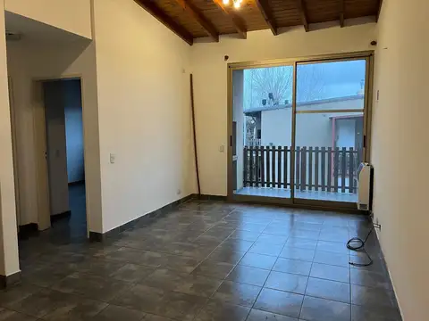 Departamento en Alquiler con 1 cocheras