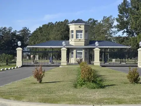 Casa a estrenar de 6 amb en barrio privado San Eliseo