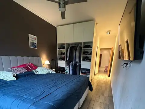 Casa en Venta con 4 cocheras
