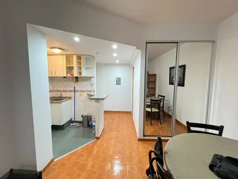 Arenales 2400, Piso 2
