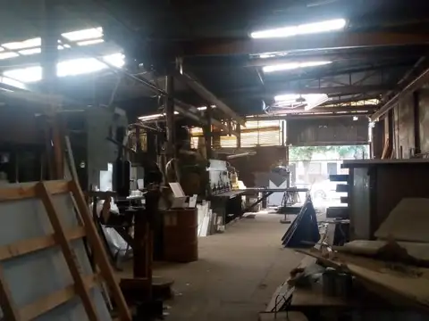 Galpon en Venta en Lomas Del Mirador, USD 500.000