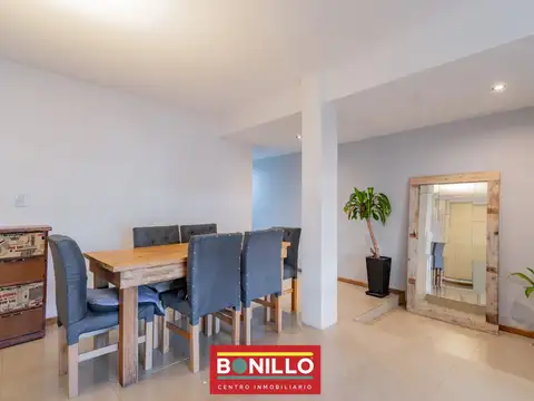 Depto Tipo Casa en Venta de 6 ambientes