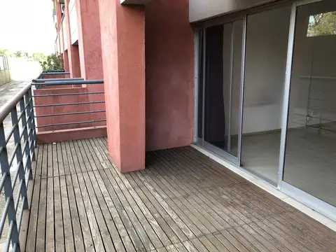 Departamento en Alquiler con 1 cochera
