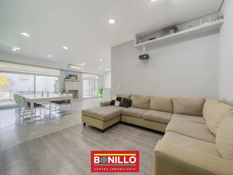 Bolivia 4900