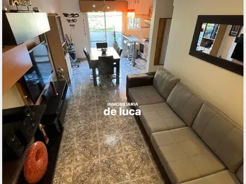 Tacuarí 807