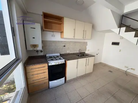 Depto Tipo Casa 2 ambientes con 1 baño