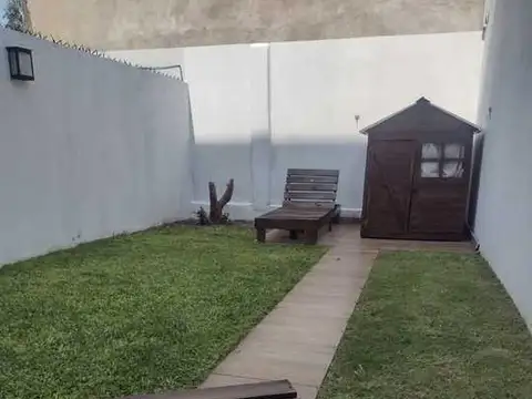 Depto Tipo Casa en Venta 5 años