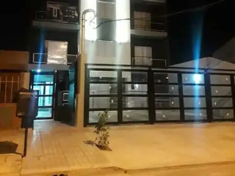 Depto Tipo Casa en Venta de 2 ambientes