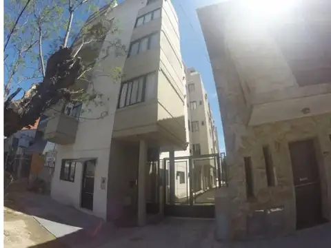 Departamento monoambiente en alquiler, centro Lanus