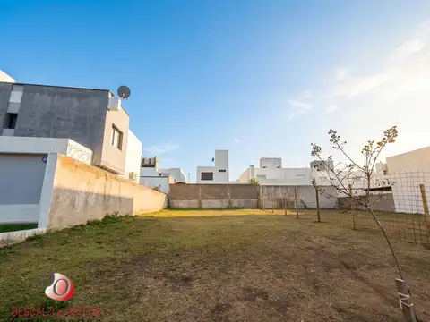 Terreno en Venta 12  mts Frente