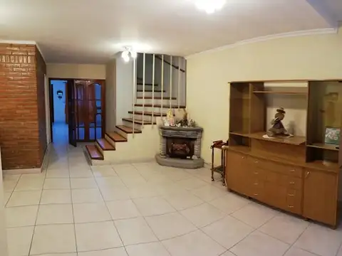 Depto Tipo Casa en Venta de 4 ambientes