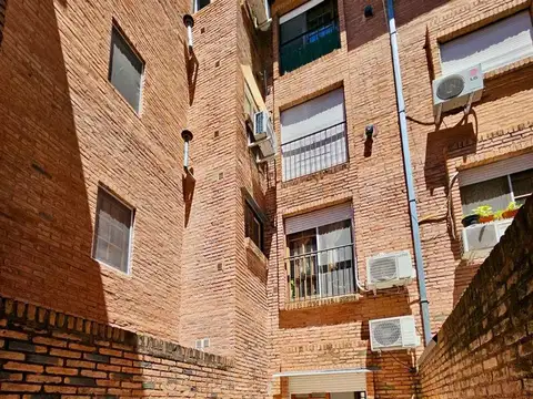 VENTA DEPTO PLANTA BAJA LA LUCILA 2 AMB PATIO