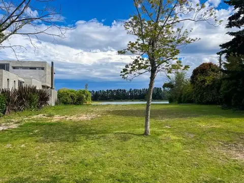 Santa Catalina (boulevard De Todos Los Santos) 5600
