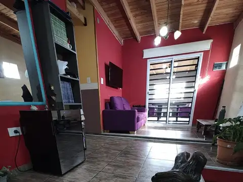EXCELENTE CASA V CELINA