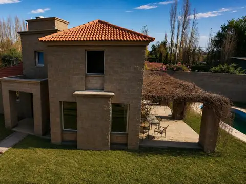 Casa en Venta en Countries y Barrios Cerrados en San Francisco del Monte, USD 285.000