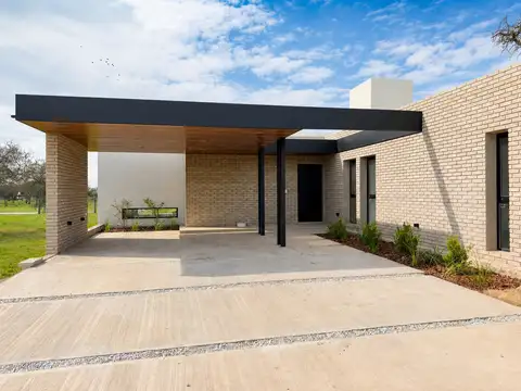 CASA EN VENTA - BARRIO CERRADO SIETE SOLES - ALQARIAS - 3 DORMITORIOS
