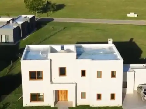 Casa en Venta en Canning, USD 440.000