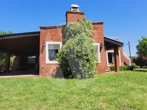 Casa en Venta con 1 cochera