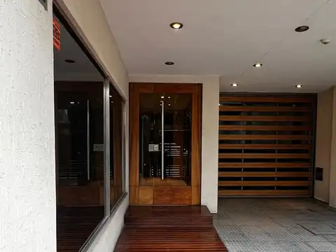 Avenida Álvarez Jonte 3200, Piso 1