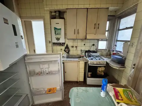 Casa 6 ambientes con 2 baños