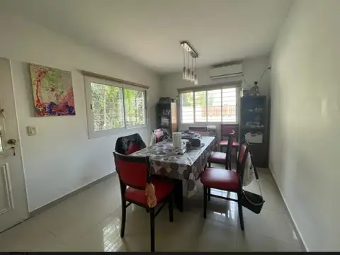 Depto Tipo Casa en Venta en Bella Vista, USD 200.000