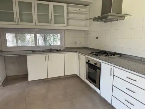 Casa en Alquiler en San Isidro Labrador, USD 2.200