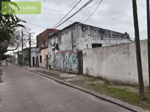 VENTA - Lote de 748 m2 en Beccar, zona industrial, apto para galpón o depósito