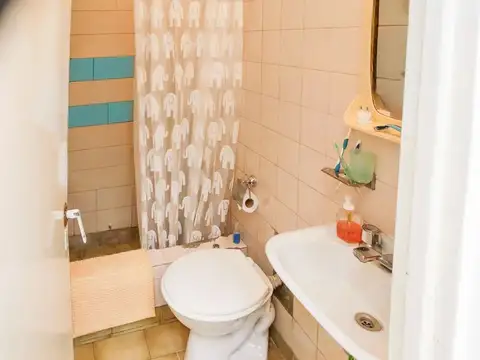 Gral Eugenio Garzón 4400 Parque Avellaneda PH 2amb U$72.000