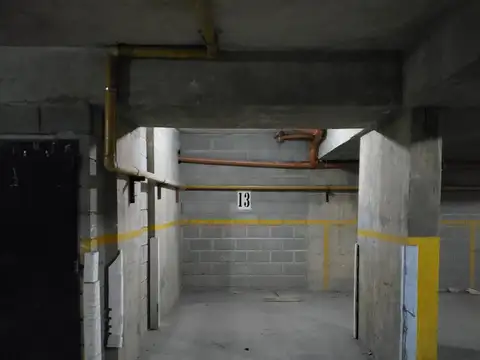 COCHERA muy cómoda en barrio General Paz!