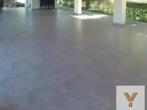 Las Brisas Country Club