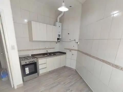 Casa en Alquiler con 2 cocheras