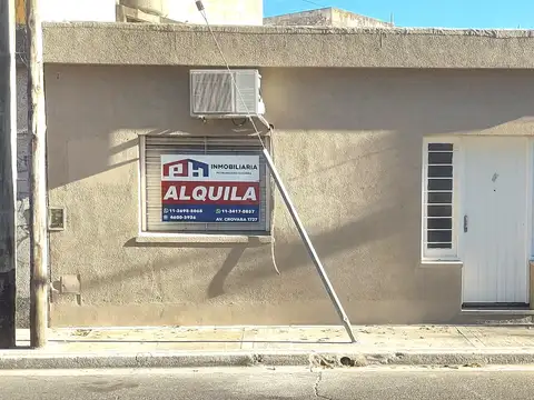 Alquiler casa 3 amb con cochera p/2 autos