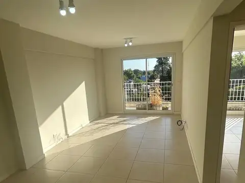 Departamento en Venta en San Fernando Vias  /  Centro, USD 112.000