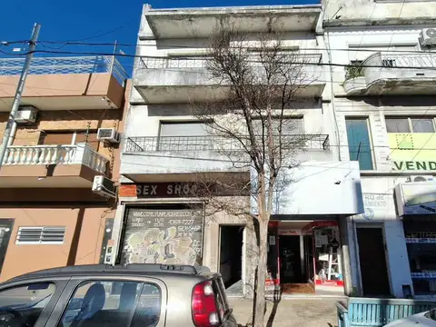 PH VENTA AVELLANEDA 4 AMBIENTES A REFACCIONAR