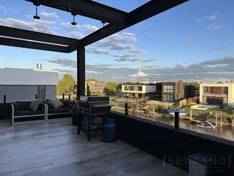 Casa 5 ambientes con 2 baños